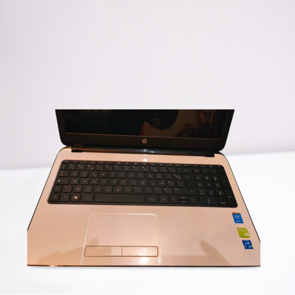 PC Portable HP 15-r130nf 15" 500GO SSD 8Go RAM Intel Core I3 – Image 3